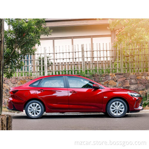SAIC CHEVROLET NIEUW CORUSE 2023 Model 1.5L Dual Clutch Delight versie 113HP brandstofvoertuigen Hoge snelheid 175 km